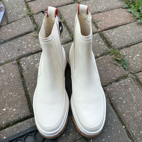 NWT WOMEN'S BREX BOOT CHELSEA - Picture 2 of 5